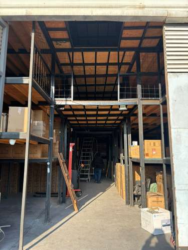 ARRIENDO OFICINA+BODEGA COLINA CENTRO COMERCIAL CON SEGURIDAD