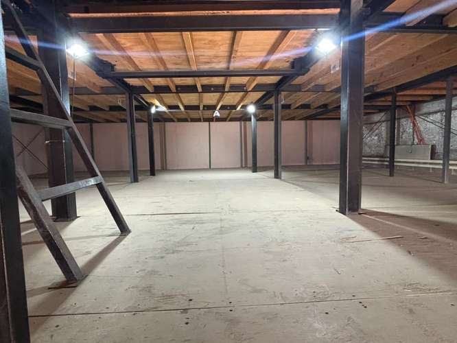 ARRIENDO OFICINA+BODEGA COLINA CENTRO COMERCIAL CON SEGURIDAD