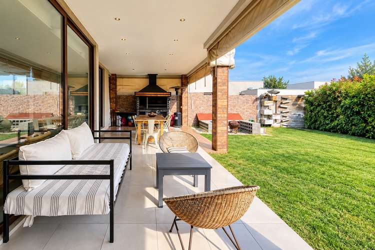 ARRIENDO ESPECTACULAR CASA PIEDRA ROJA 3D, 3B + SERVICIO + BODEGA - Imagen 14