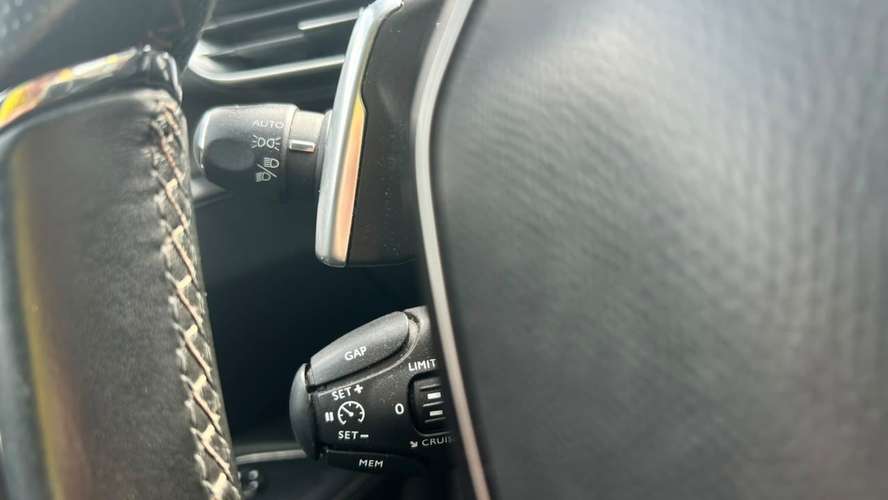 PEUGEOT 3008 GT BLUEHDI 2.0 AT (2018) - Imagen 20