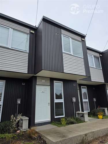Casa en arriendo de 3 dormitorios en San Pedro de la Paz