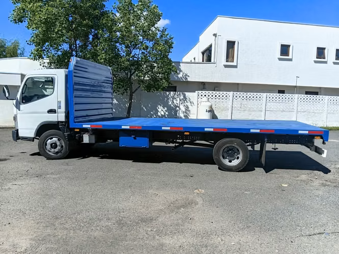 Camión Mitsubishi, 2018 - Imagen 9