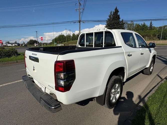 MITSUBISHI L200 2023 - Imagen 6
