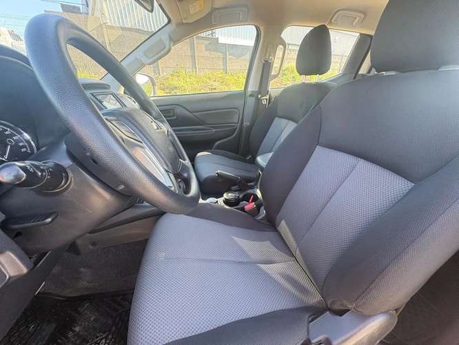 MITSUBISHI L200 2023 - Imagen 8