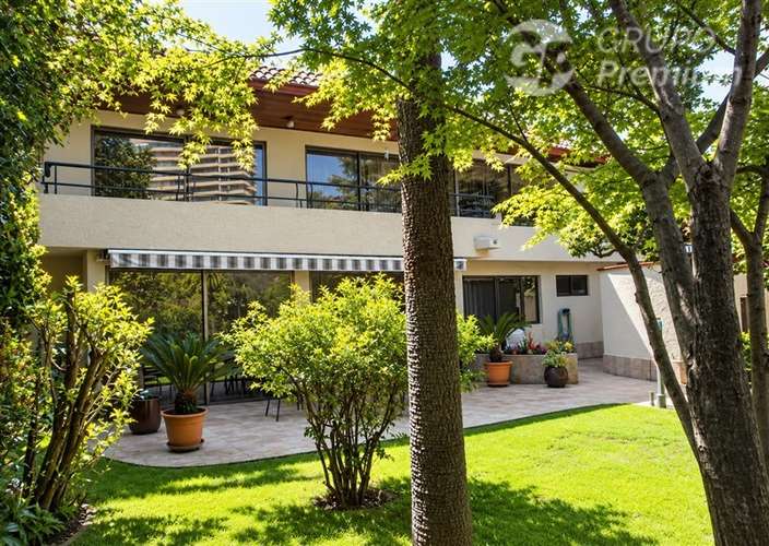 Casa en venta de 6 dorm. en Providencia - Imagen 2