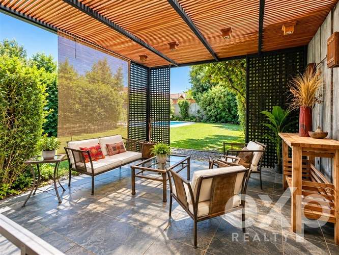 Venta Casa 5 Dormitorios ( 3 en suites ) 395 m2