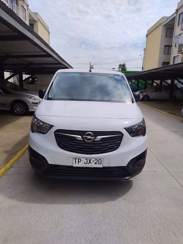 Opel Combo 2024 1.5 Diésel 78.000 km – AÚN HOMOLOGADA – Ideal Trabajo