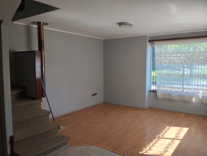 $  VENDO  PRECIOSA CASA DE ESQUINA EN VILLA VISTA VOLCÁN