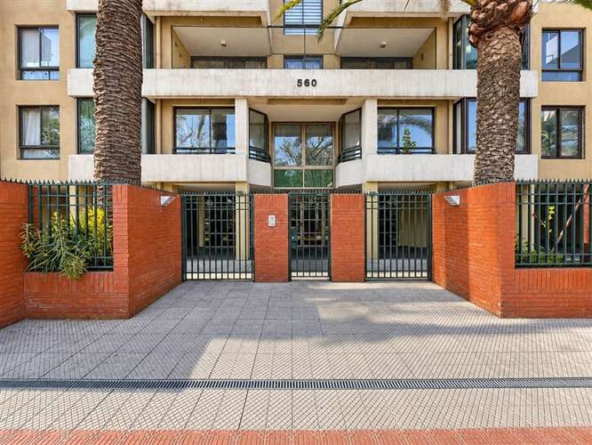 Gran departamento con patio de 3D 2B en Ñuñoa