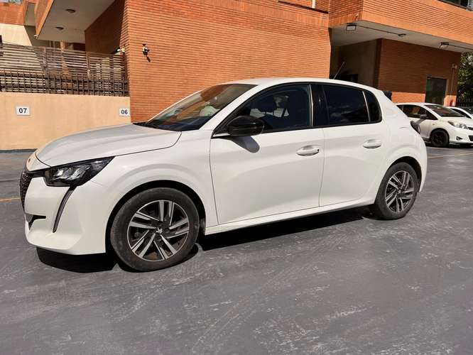 Peugeot 208 Automatico Frances, Version 1.2 Turbo 130 HP