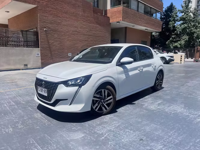 Peugeot 208 Automatico Frances, Version 1.2 Turbo 130 HP
