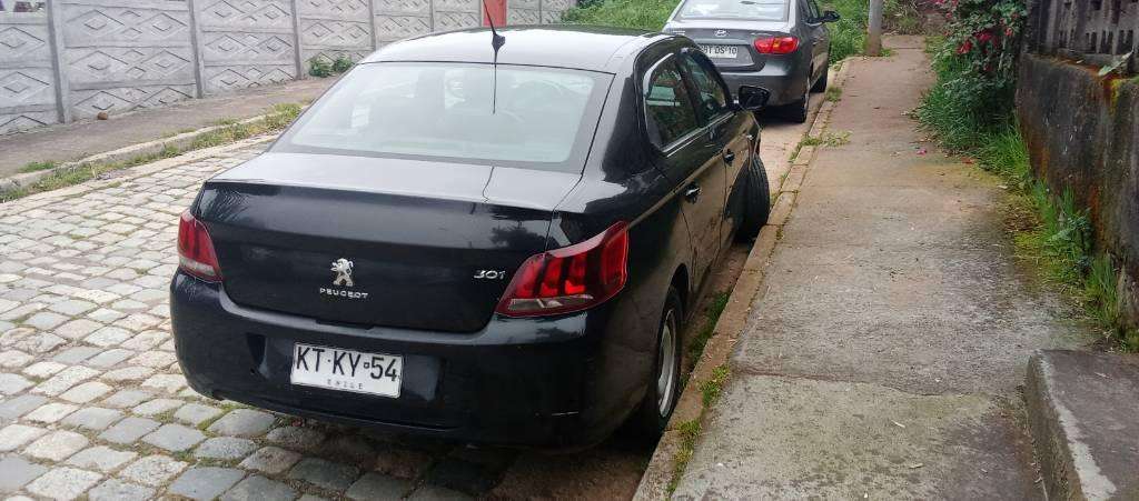Peugeot 301
