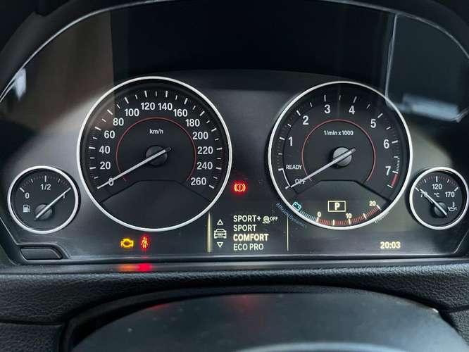 SE VENDE BMW 318i SPORT