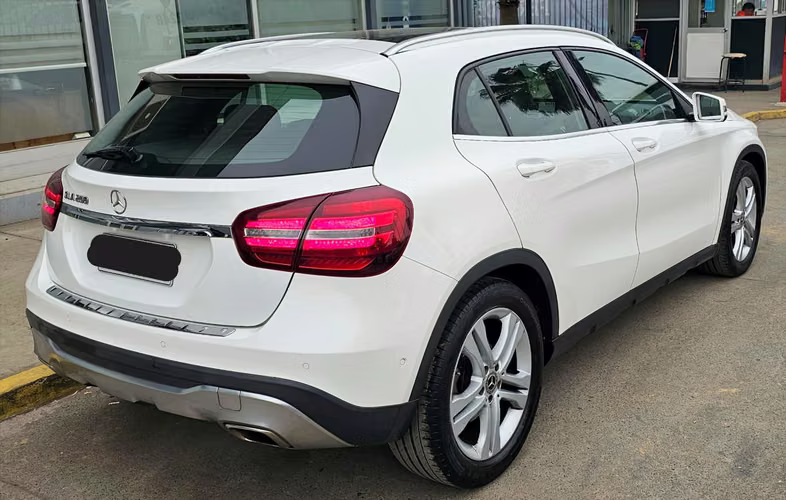 Mercedes Benz GLA 200 1.6 SPORT. 2019