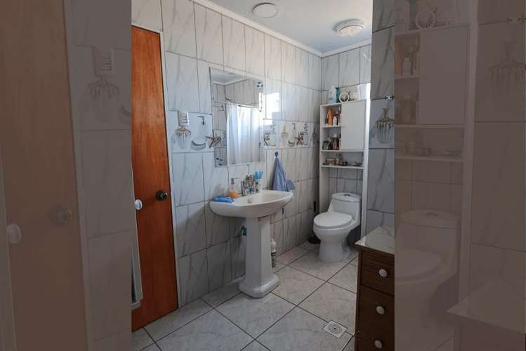 Parcela 5.300 m² con casa de 4 dormitorios – La Tirana
