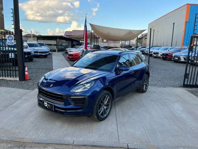 PORSCHE MACAN R