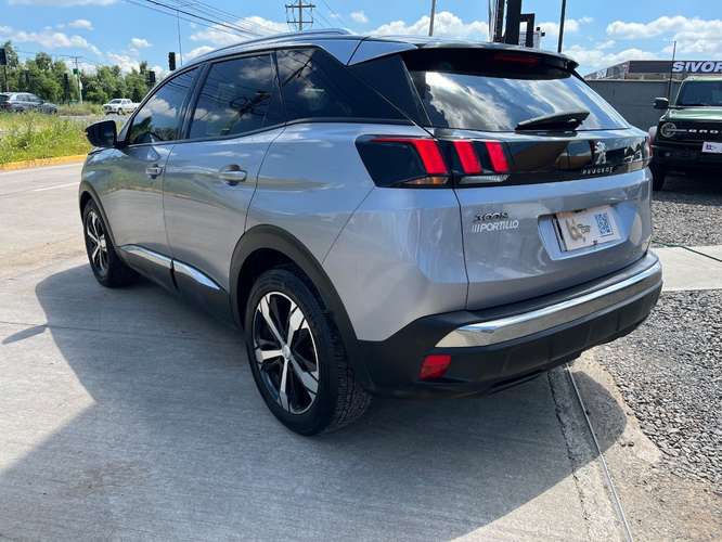 PEUGEOT 3008 ALLURE BLUE HDI 1.6 AT 2018 - Imagen 9