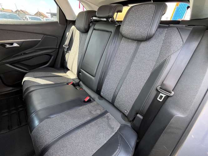 PEUGEOT 3008 ALLURE BLUE HDI 1.6 AT 2018 - Imagen 12