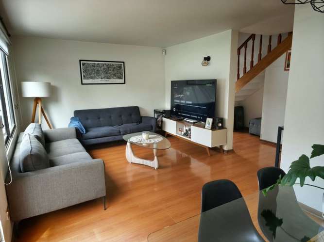 Casa AVDA PRESIDENTE SEBASTIÁN PIÑERA / AVDA FRANCISCO BILBAO