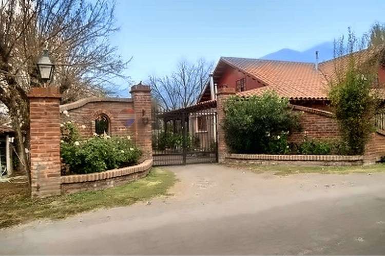 Campo fruticola de 14,4 has con casa y frigorifico