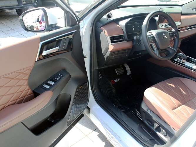 MITSUBISHI OUTLANDER 2.5 GLS LIMITED 4X4 AT 2026