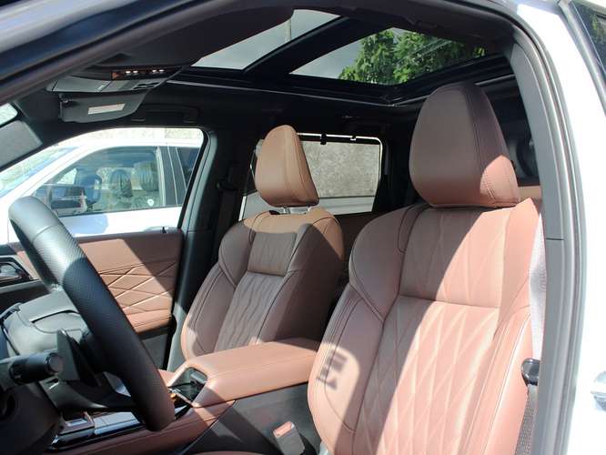 MITSUBISHI OUTLANDER 2.5 GLS LIMITED 4X4 AT 2026