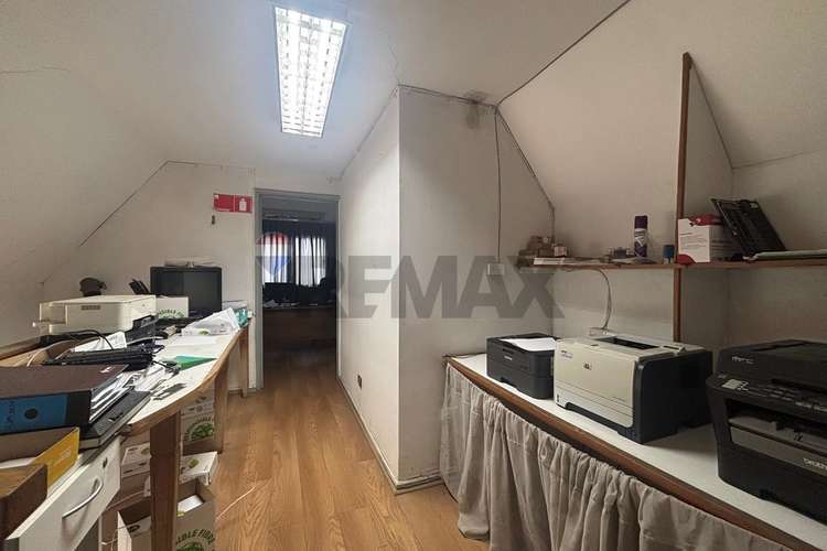 Casa comercial con galpón - ideal para negocios