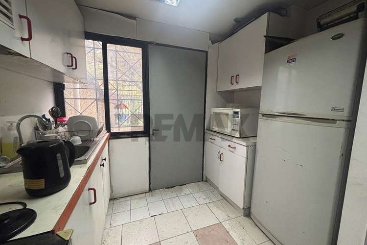 Casa comercial con galpón - ideal para negocios