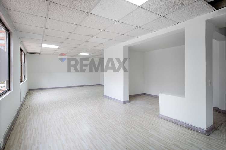 Venta local las condes