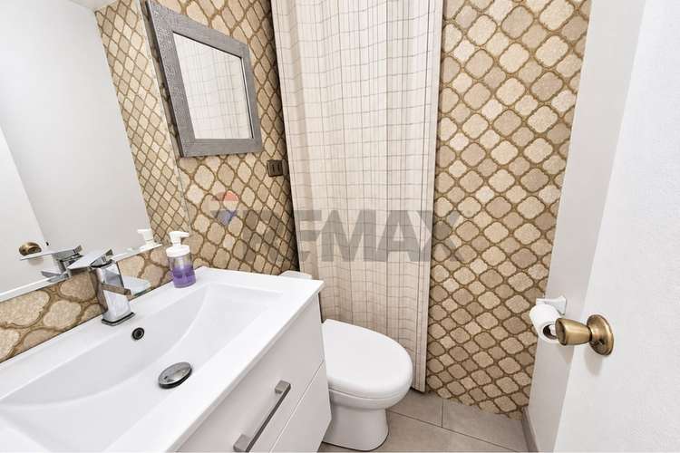 Arriendo depto amoblado 4d+3b con estacionamiento - Imagen 3