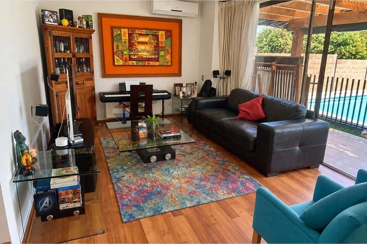 Casa en venta con piscina y quincho, las pircas. - Imagen 4