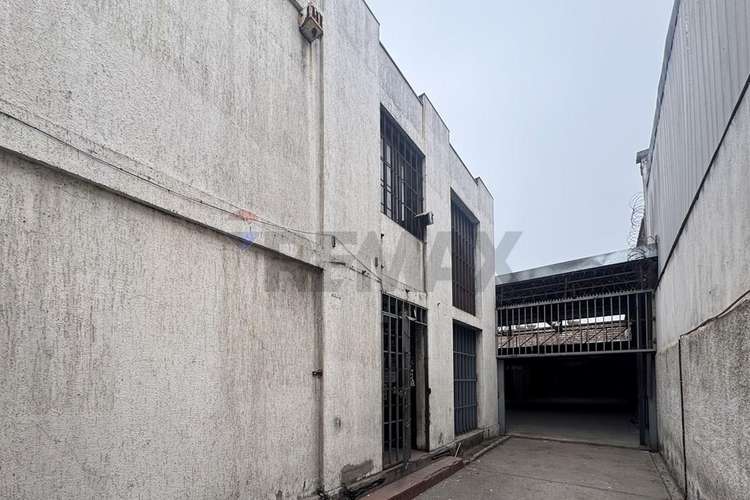 Arriendo oficina-galpon viel /autop central - Imagen 33