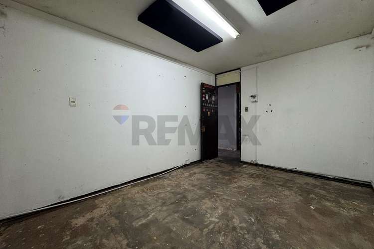 Arriendo oficina-galpon viel /autop central - Imagen 12
