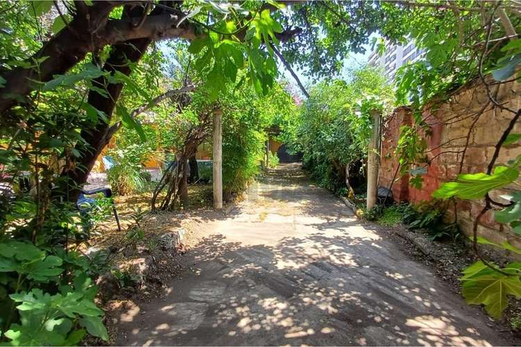 Excepcional casa en gran terreno/ premio nobel - Imagen 30