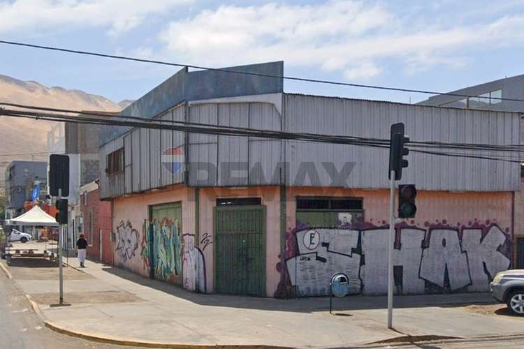 Oportunidad comercial en iquique centro