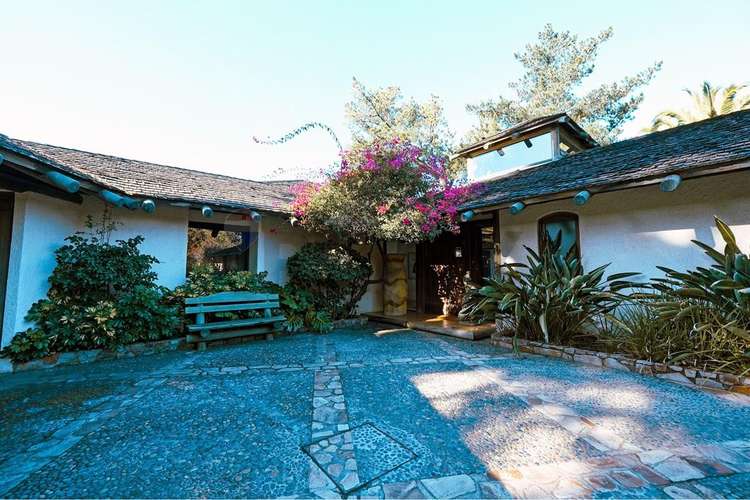 Casona de lujo en lago vichuquén . precio on fire - Imagen 2
