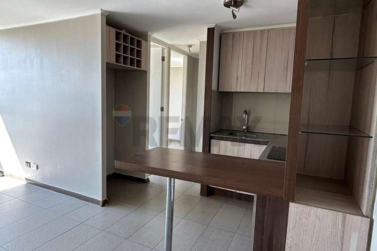 Arriendo 2d/1b con estac., cerca metro ñuble - Imagen 2