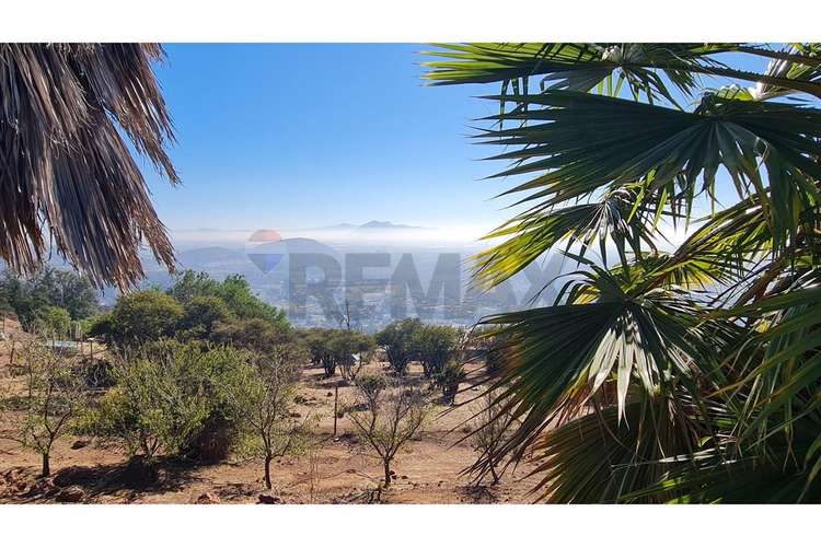 Parcela con casa y piscina en paine