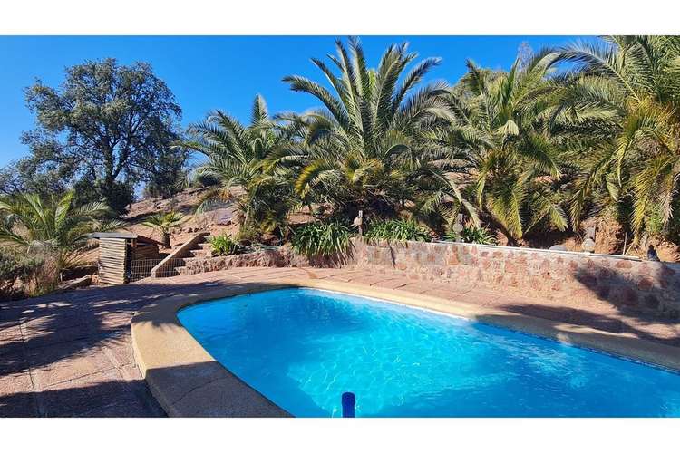 Parcela con casa y piscina en paine