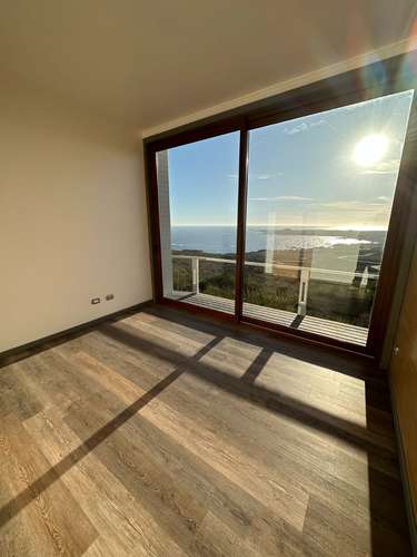 MUY LINDA CASA EN CONDOMINIO OCHOQUEBRADAS