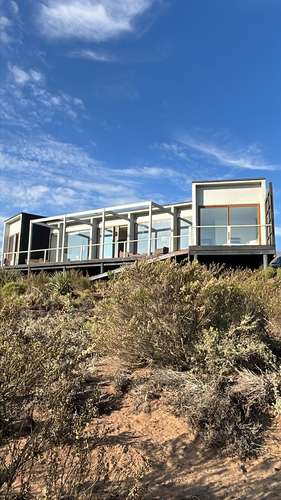 MUY LINDA CASA EN CONDOMINIO OCHOQUEBRADAS