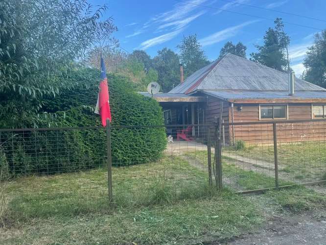 PARCELA DE 5000 M2 CON CASA EN LONCOPÁN
