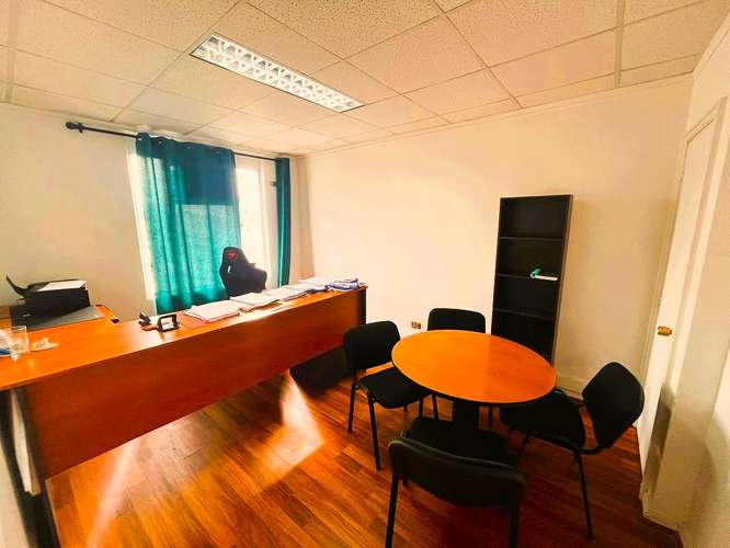 OFICINA CON 3 PRIVADOS Y 4 PUESTOS DE TRABAJO COMPLETAMENTE - Imagen 10