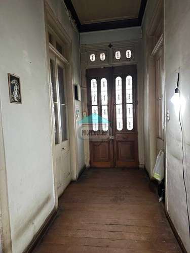 EXCLUSIVA CASONA CON GRAN POTENCIAL COMERCIAL Y PATRIMONIAL