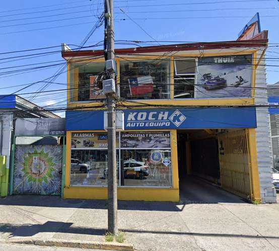 LOCAL COMERCIAL CON 8 ESTACIONAMIENTOS CENTRO DE VALDIVIA