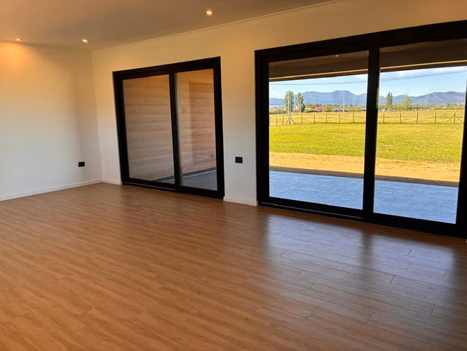 Maravillosas Casas Nuevas estilo sureño en Romeral sitio 5000m2