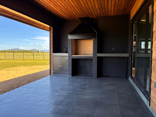 Maravillosas Casas Nuevas estilo sureño en Romeral sitio 5000m2