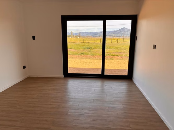 Maravillosas Casas Nuevas estilo sureño en Romeral sitio 5000m2
