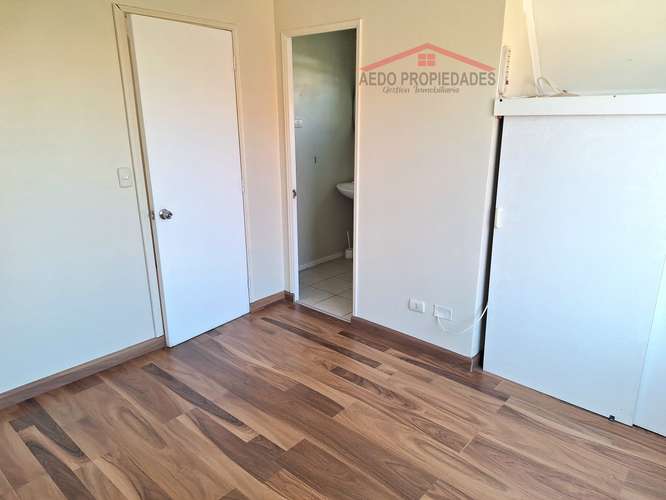 Se Arrienda Linda Casa Aislada, Condominio Rivera del Valle, Paradero 8, comuna de La Cruz.