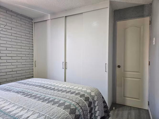 Excelente departamento Puchuldiza remodelado - Imagen 11